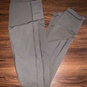 LuluLemon Olive Green Leggings- Fast & Free